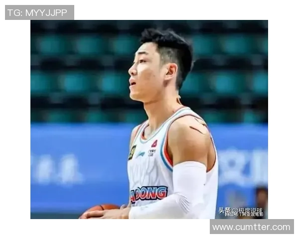 高诗岩：从青涩球员到篮球明星的成长之路与奋斗故事